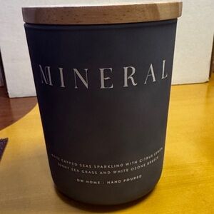 DW Home Mineral Candle -
